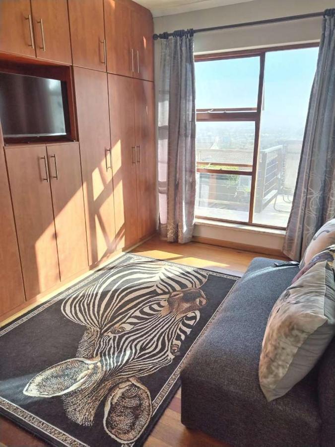 Plattekloof Treasures Guest house *